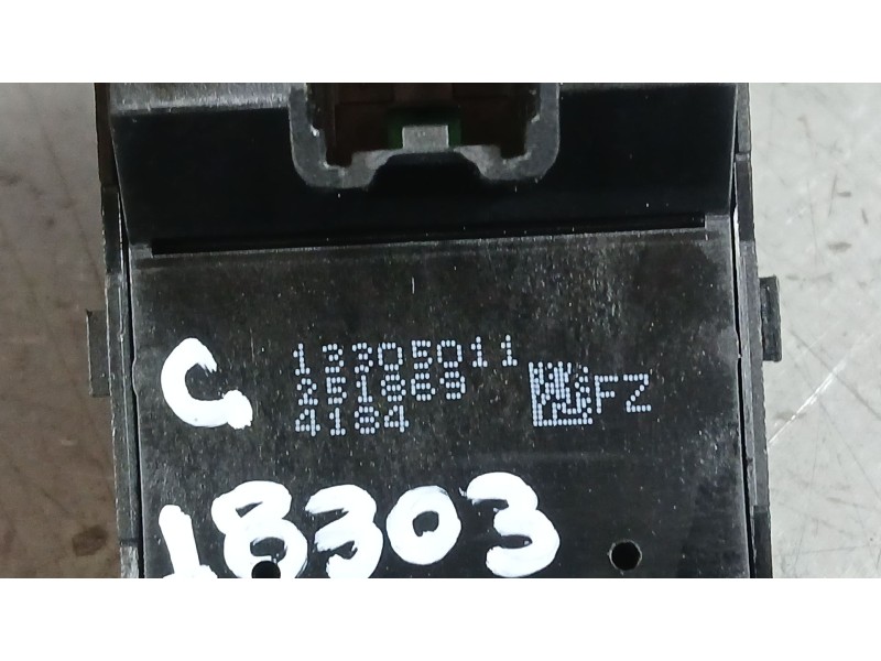 Recambio de mando elevalunas delantero izquierdo para opel astra j (p10) 1.6 cdti (68) referencia OEM IAM 13305011  