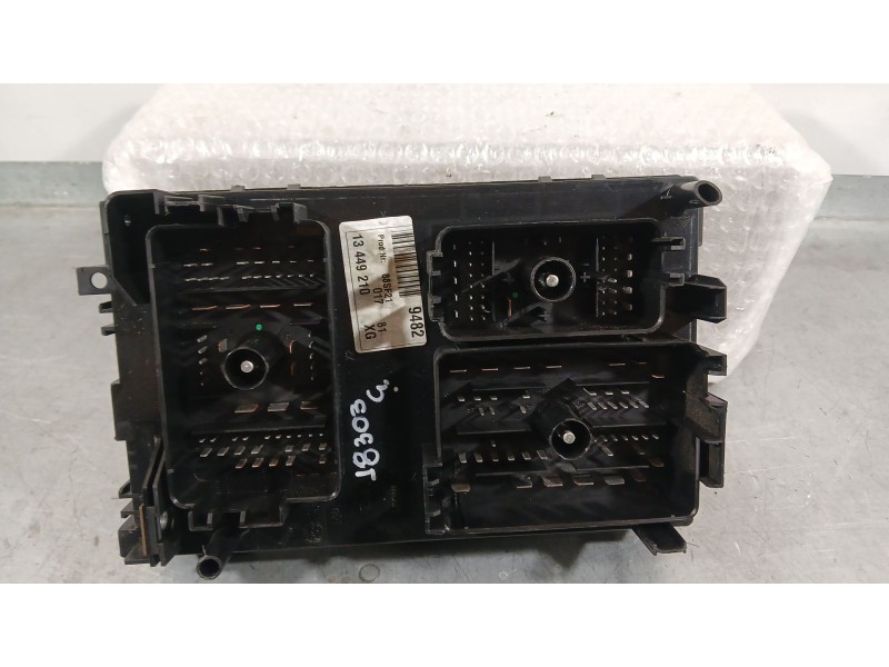 Recambio de caja reles / fusibles para opel astra j (p10) 1.6 cdti (68) referencia OEM IAM 39065975  