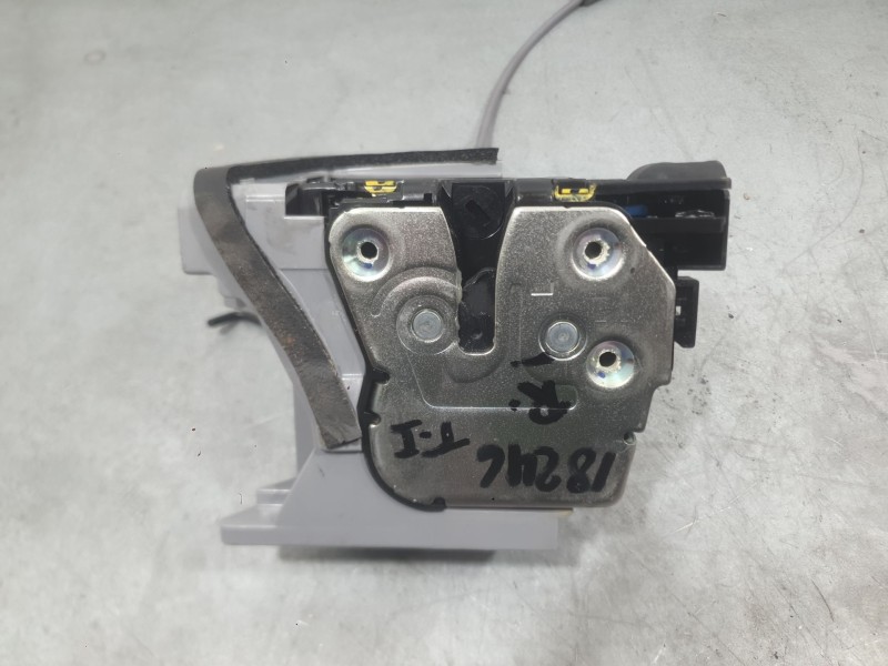 Recambio de cerradura puerta trasera izquierda para hyundai bayon (bc3) 1.0 t-gdi referencia OEM IAM 81410Q0400  