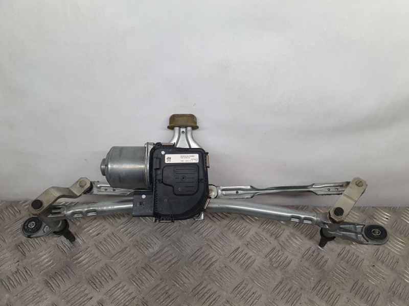 Recambio de motor limpia delantero para peugeot 5008 gt referencia OEM IAM 9824762480 3397022076 BOSCH