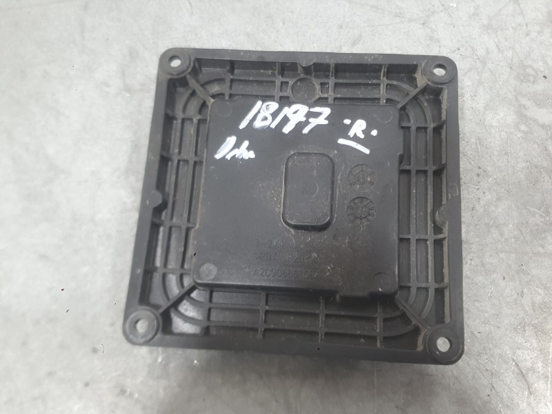 Recambio de centralita faro para renault megane iv hatchback (b9a/m/n_) 1.5 dci 110 (b9a3) referencia OEM IAM 260559976R DERECHA