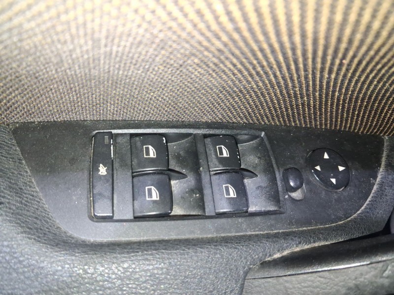Recambio de mando elevalunas delantero izquierdo para bmw x1 (e84) sdrive 18 d referencia OEM IAM 61319216046 C/MANDO RETROVISOR