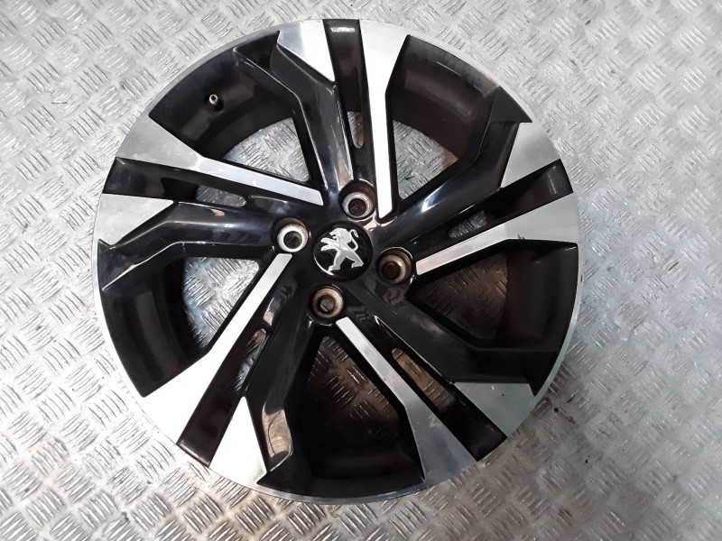 Recambio de llanta aluminio para peugeot 2008 ii (ud_, us_, uy_, uj_, ur_, uc_) 1.2 puretech 130 referencia OEM IAM 6.5X17 4 TOR