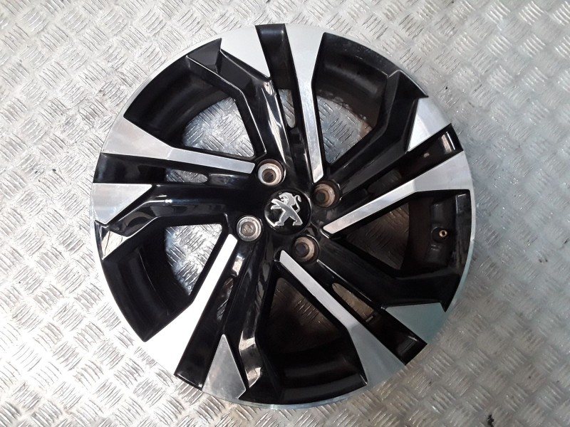 Recambio de llanta aluminio para peugeot 2008 ii (ud_, us_, uy_, uj_, ur_, uc_) 1.2 puretech 130 referencia OEM IAM 6.5X17 4 TOR