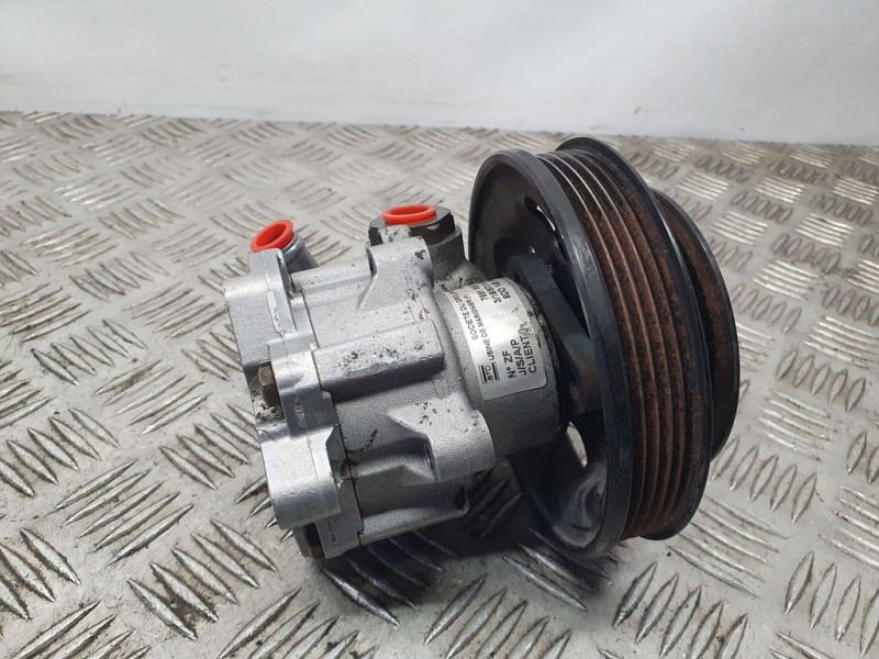 Recambio de bomba direccion para volkswagen passat berlina (3b2) básico referencia OEM IAM 7691955235 8D0145156K 