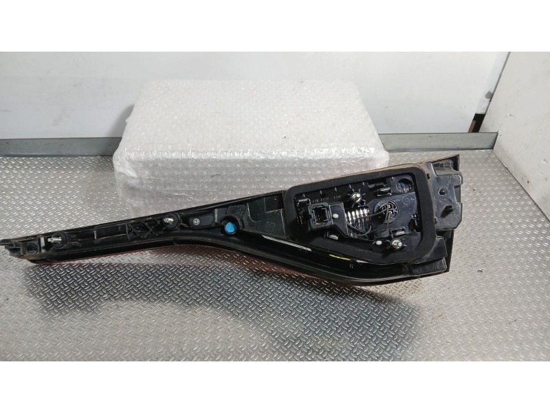 Recambio de piloto trasero izquierdo interior para renault megane iv hatchback (b9a/m/n_) 1.3 tce 115 (b9n9) referencia OEM IAM 