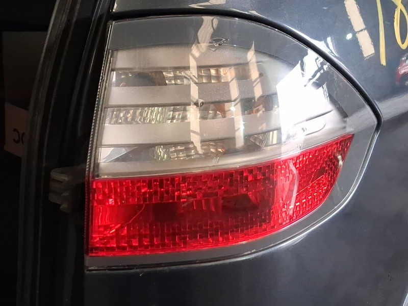 Recambio de piloto trasero derecho exterior para ford s-max (wa6) 2.0 tdci referencia OEM IAM 1467472  