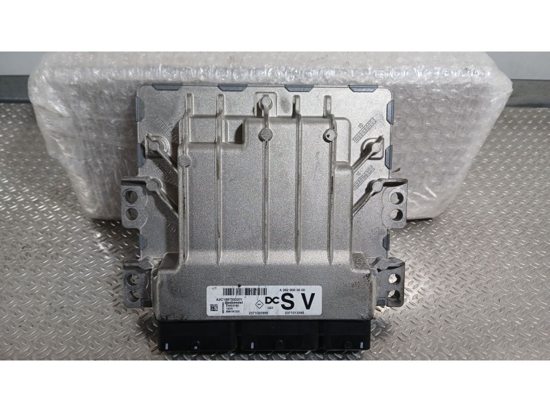 Recambio de centralita motor uce para renault megane iv hatchback (b9a/m/n_) 1.3 tce 115 (b9n9) referencia OEM IAM 237104412S  