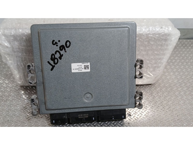Recambio de centralita motor uce para renault megane iv hatchback (b9a/m/n_) 1.3 tce 115 (b9n9) referencia OEM IAM 237104412S  