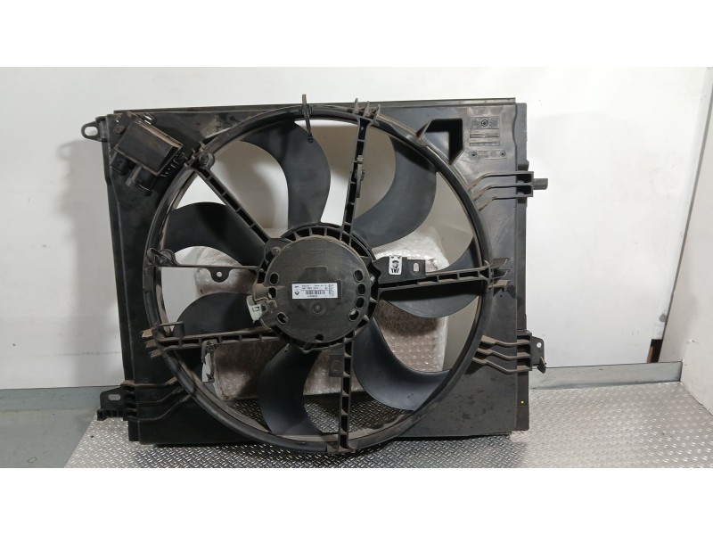 Recambio de electroventilador para renault megane iv hatchback (b9a/m/n_) 1.3 tce 115 (b9n9) referencia OEM IAM 214819674R  