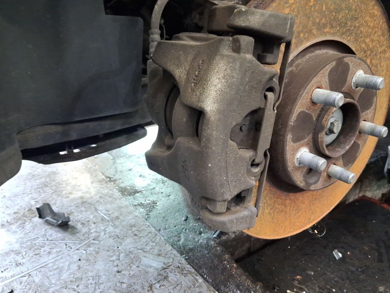 Recambio de pinza freno delantera izquierda para ford s-max (wa6) 2.0 tdci referencia OEM IAM 1583140  