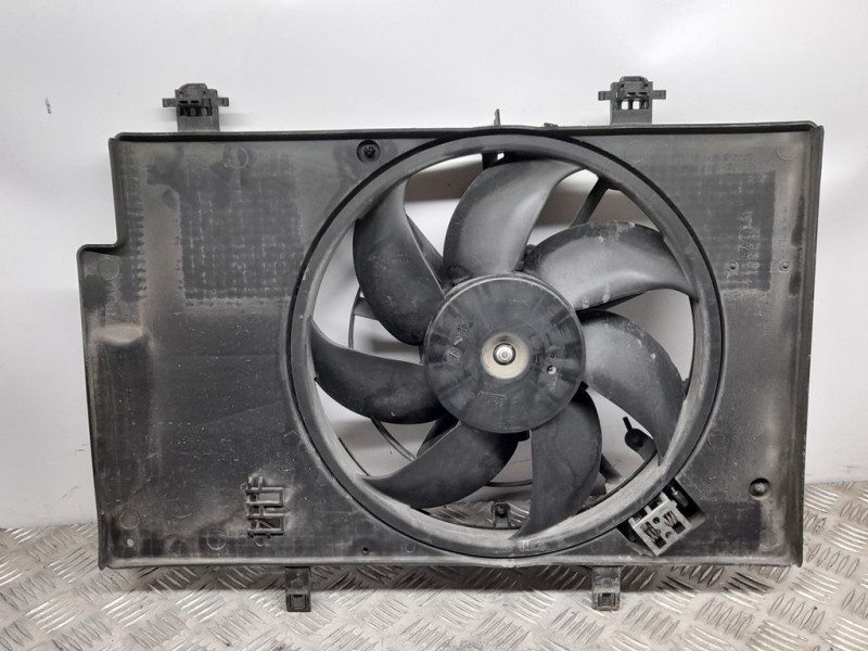 Recambio de electroventilador para ford fiesta (ccn) trend referencia OEM IAM C1B18C607AG FS2064 VALEO