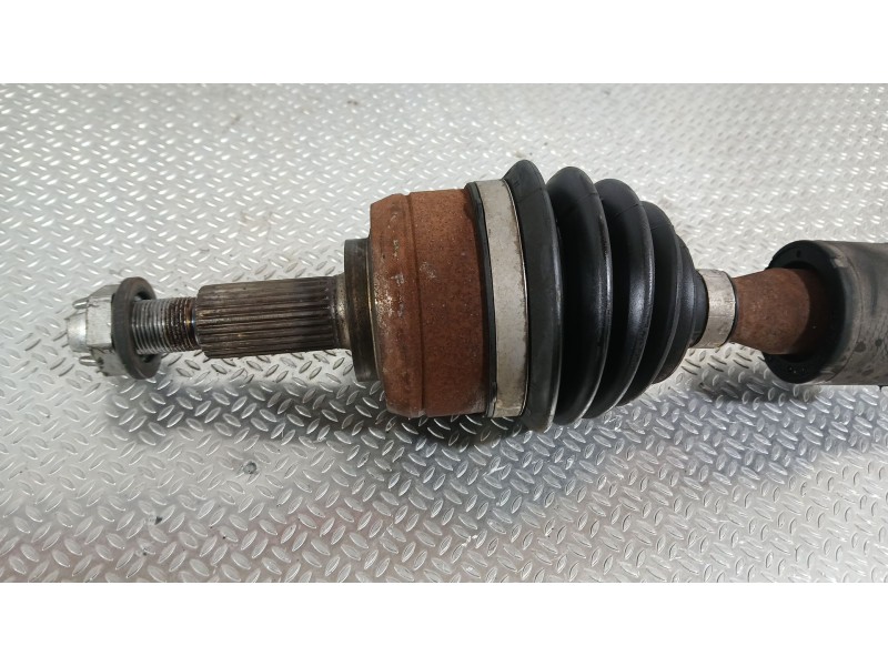 Recambio de transmision delantera izquierda para renault megane iv hatchback (b9a/m/n_) 1.3 tce 115 (b9n9) referencia OEM IAM 39