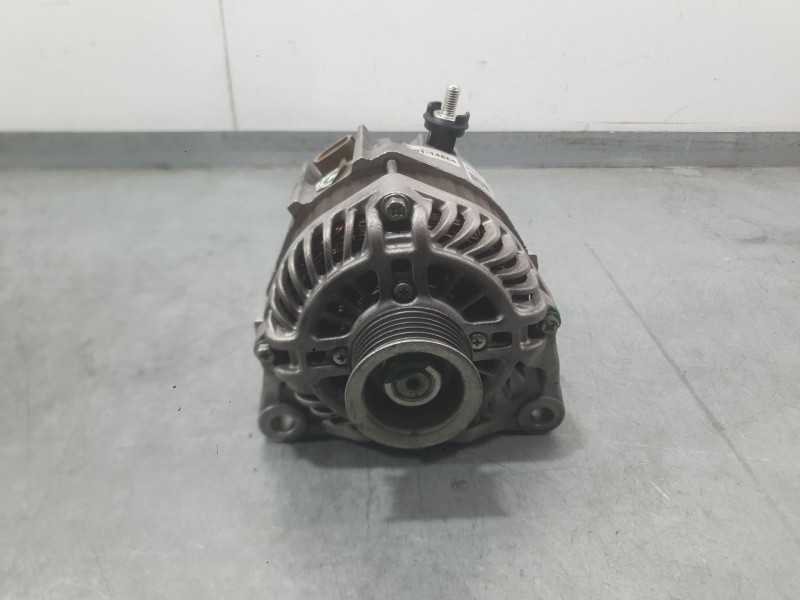 Recambio de alternador para mazda 3 (bm, bn) 2.0 referencia OEM IAM PE0118300  
