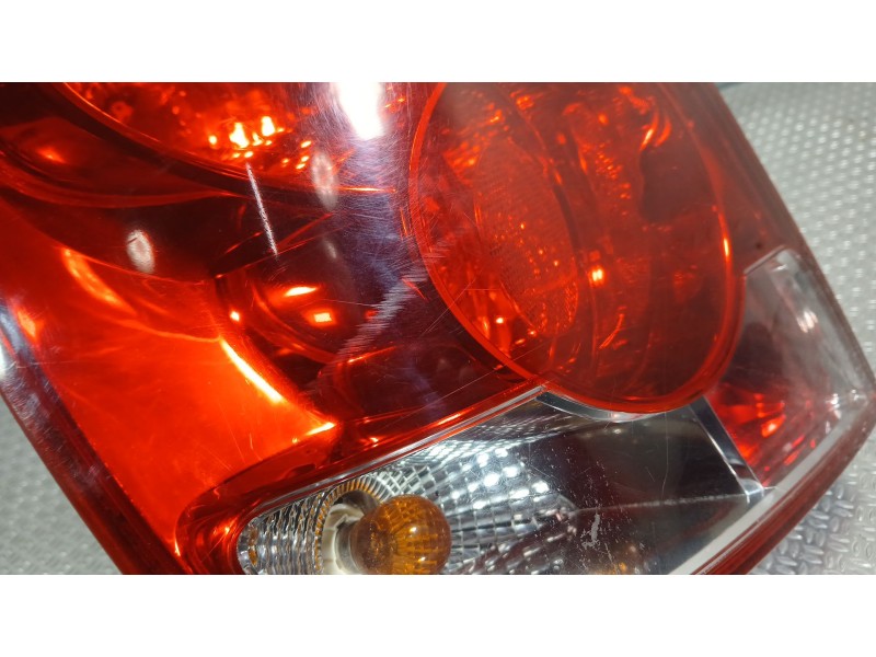 Recambio de piloto trasero izquierdo para chevrolet aveo / kalos hatchback (t200) 1.4 referencia OEM IAM 96540268  