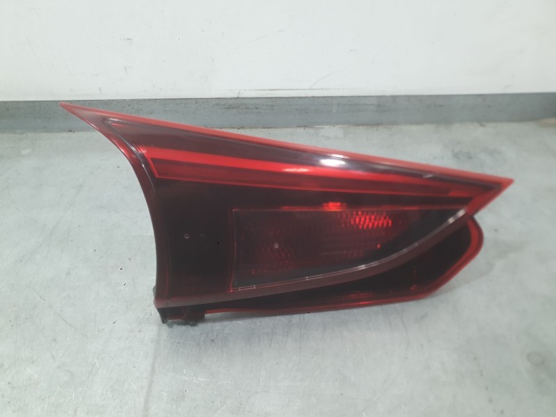 Recambio de piloto trasero izquierdo interior para mazda 3 (bm, bn) 2.0 referencia OEM IAM B45C513G0B  