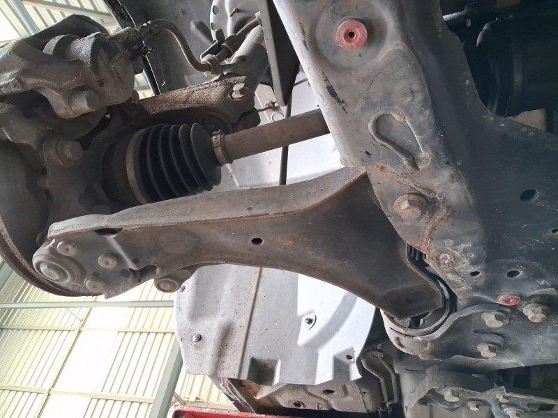 Recambio de brazo suspension inferior delantero derecho para ford s-max (wa6) 2.0 tdci referencia OEM IAM 1507181  