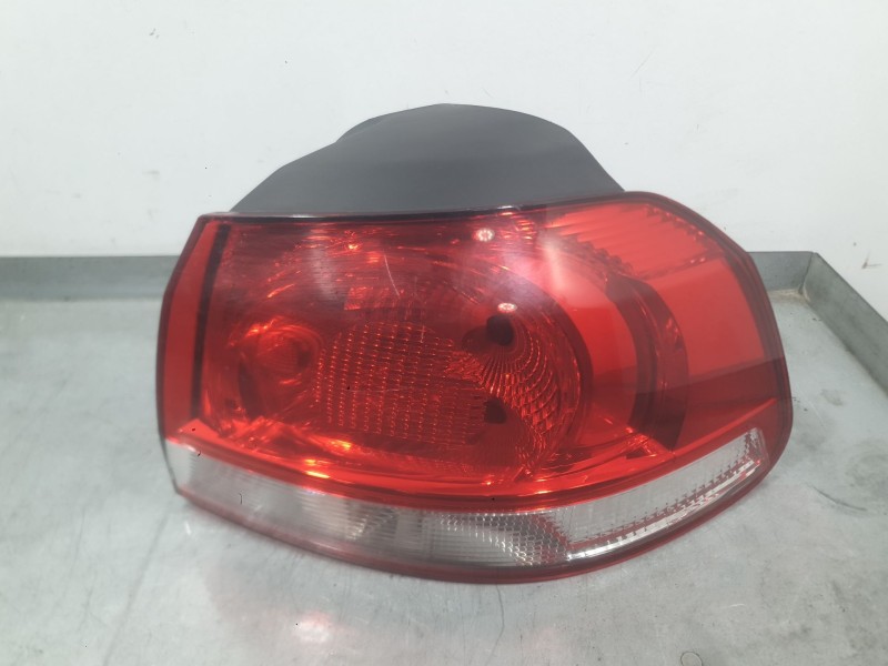 Recambio de piloto trasero derecho exterior para volkswagen golf vi (5k1) 1.4 tsi referencia OEM IAM 5K0945096M 5K0945096N 