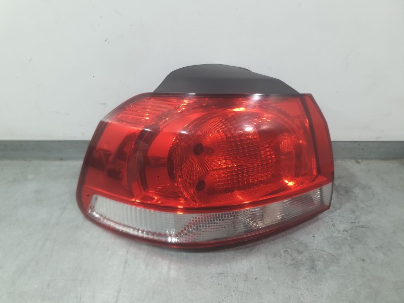 Recambio de piloto trasero izquierdo exterior para volkswagen golf vi (5k1) 1.4 tsi referencia OEM IAM 5K0945095M 5K0945095N 