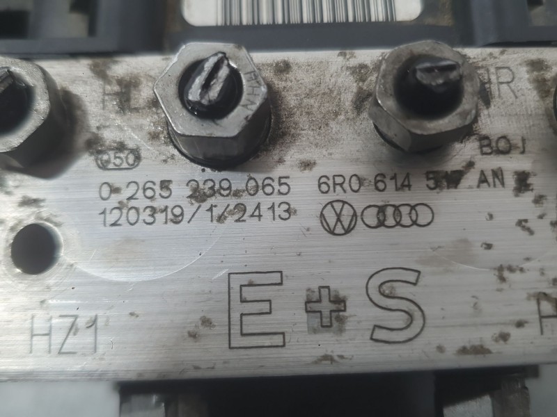Recambio de abs para seat ibiza iv (6j5, 6p1) 1.6 tdi referencia OEM IAM 6R0614517S  