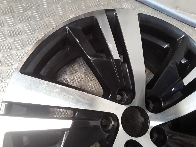 Recambio de juego llantas aluminio para peugeot 3008 ii suv (mc_, mr_, mj_, m4_) 1.5 bluehdi 130 referencia OEM IAM 7.5X18 5 TOR