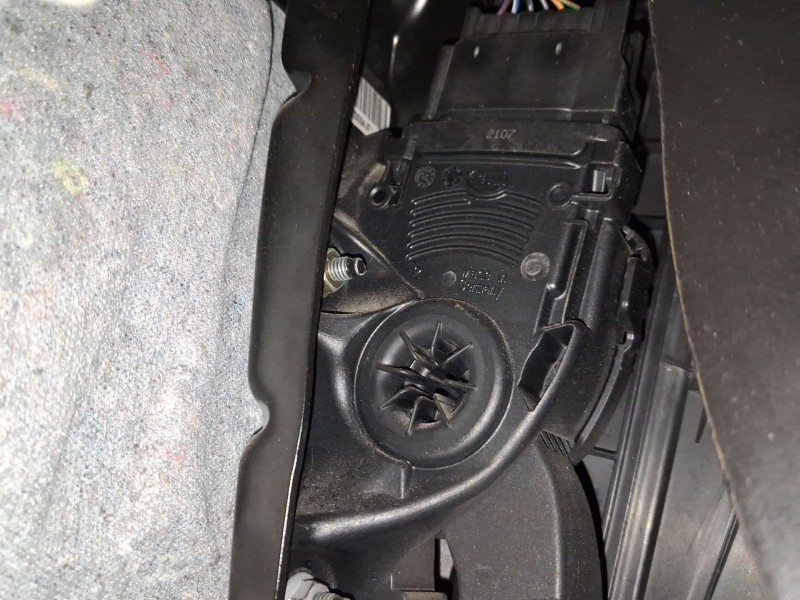 Recambio de potenciometro pedal para ford s-max (wa6) 2.0 tdci referencia OEM IAM 2139896  