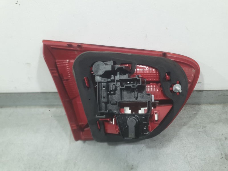 Recambio de piloto trasero derecho interior para seat ibiza iv (6j5, 6p1) 1.6 tdi referencia OEM IAM 6J8945094  