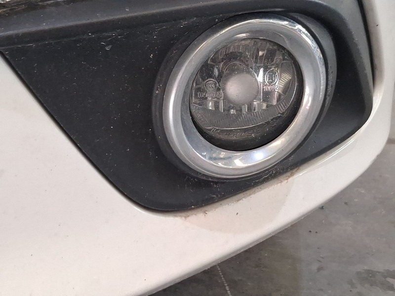 Recambio de faro antiniebla izquierdo para mazda 3 (bm, bn) 2.2 d referencia OEM IAM TK2151690A  