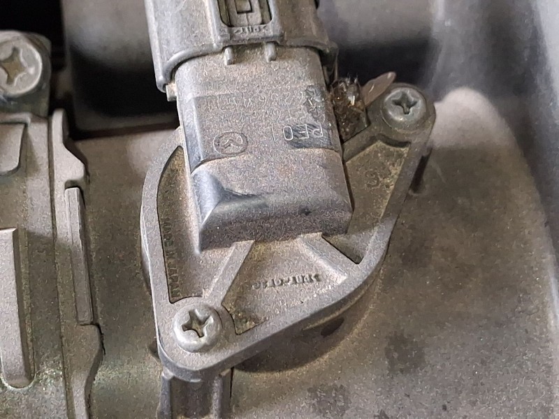 Recambio de caudalimetro para mazda 3 (bm, bn) 2.2 d referencia OEM IAM PE0113215  