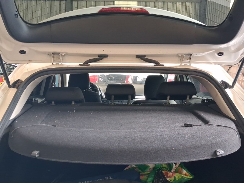 Recambio de bandeja trasera para mazda 3 (bm, bn) 2.2 d referencia OEM IAM BHN968310AFKZ TOCADA 