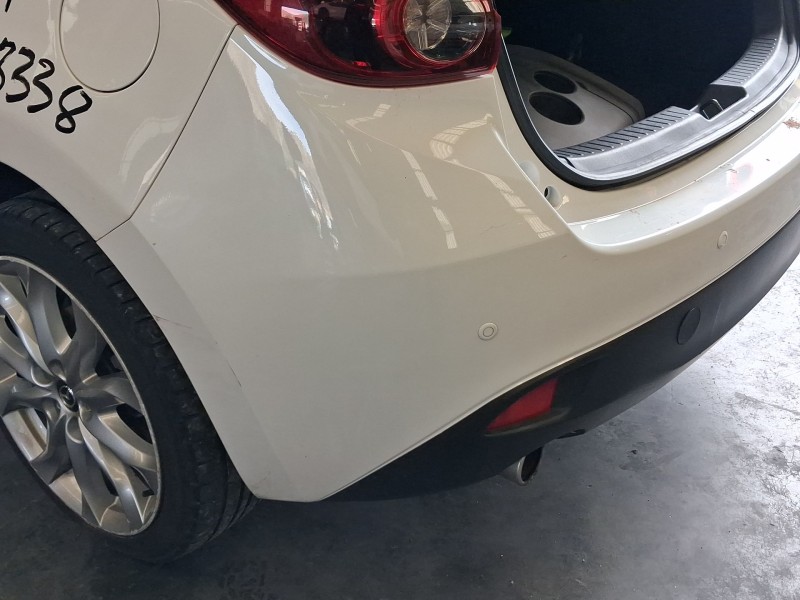 Recambio de paragolpes trasero para mazda 3 (bm, bn) 2.2 d referencia OEM IAM BHS350221BFKZ  