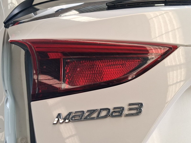 Recambio de piloto trasero izquierdo interior para mazda 3 (bm, bn) 2.2 d referencia OEM IAM BJF2513G0D  