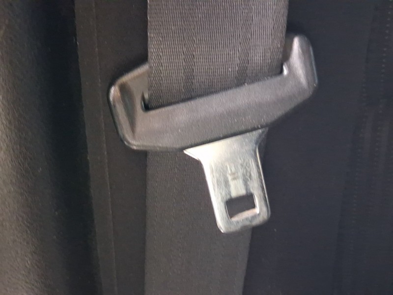 Recambio de cinturon seguridad trasero derecho para mazda 3 (bm, bn) 2.2 d referencia OEM IAM BHS257730D  