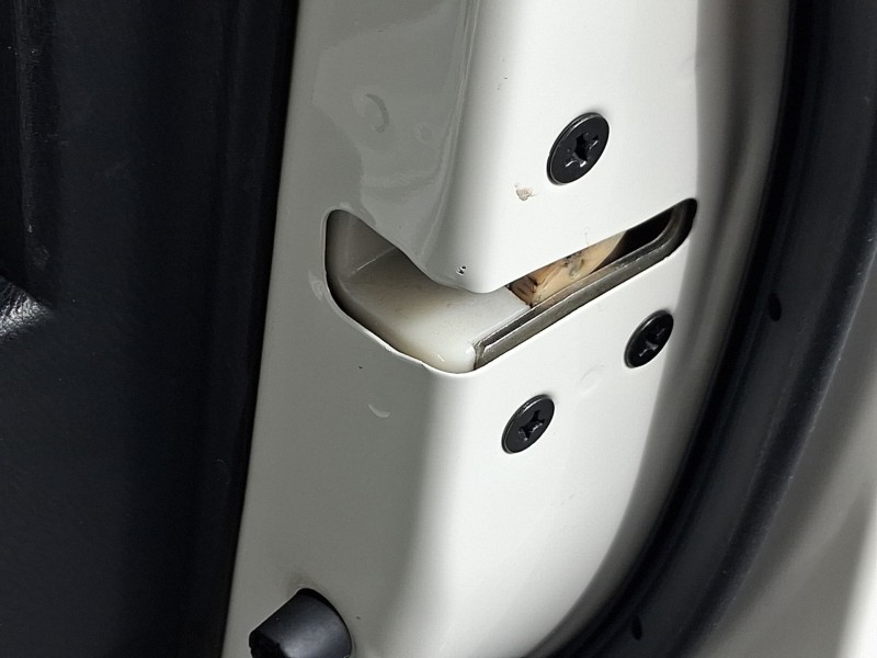Recambio de cerradura puerta delantera derecha para mazda 3 (bm, bn) 2.2 d referencia OEM IAM BHS258310A  