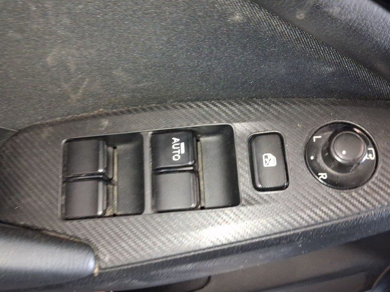 Recambio de mando elevalunas delantero izquierdo para mazda 3 (bm, bn) 2.2 d referencia OEM IAM BHR166350A  