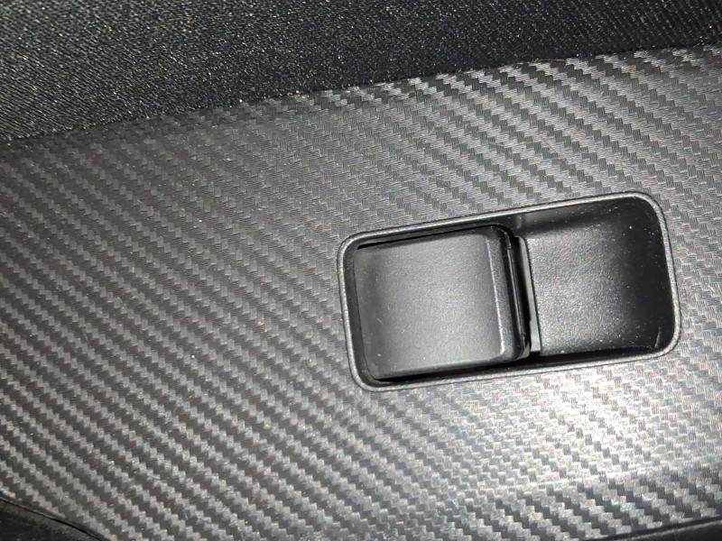 Recambio de mando elevalunas trasero izquierdo para mazda 3 (bm, bn) 2.2 d referencia OEM IAM KD3566370A  