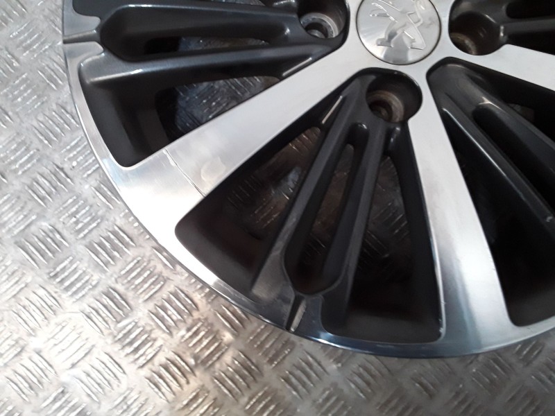 Recambio de llanta aluminio para peugeot 208 i (ca_, cc_) 1.2 vti 82 referencia OEM IAM 6X16 4 TORN ET23 ROZADA ALUMINIO