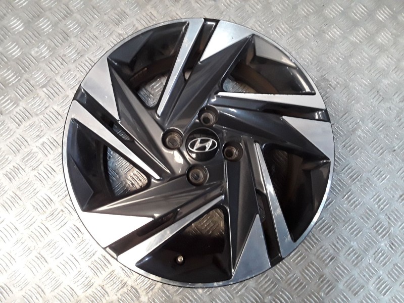 Recambio de llanta aluminio para hyundai bayon (bc3) 1.0 t-gdi referencia OEM IAM 6X16 4TORN ET50 ROZADA ALUMINIO