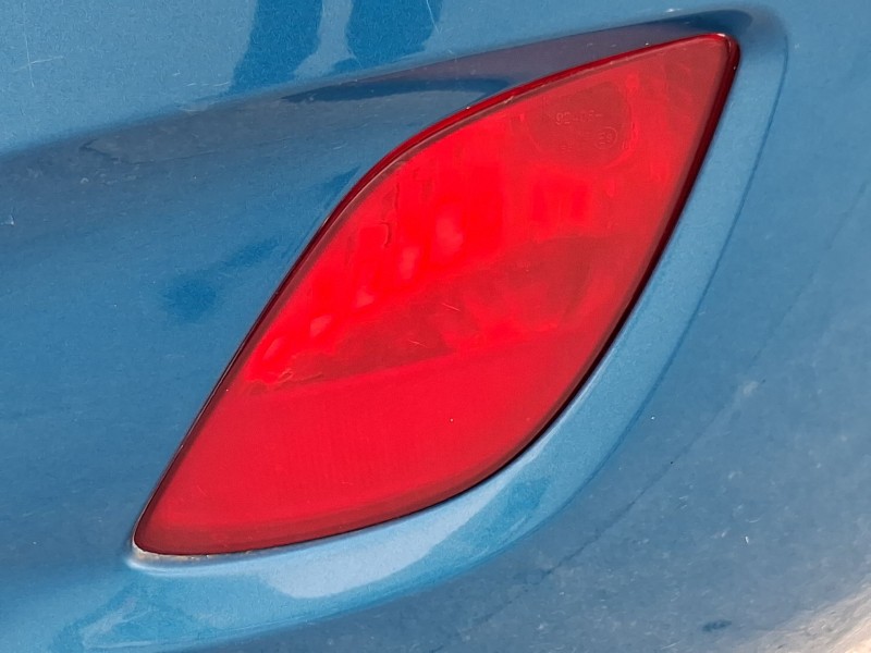 Recambio de piloto trasero derecho paragolpes para hyundai i30 (gd) 1.4 crdi referencia OEM IAM 92406A5000  