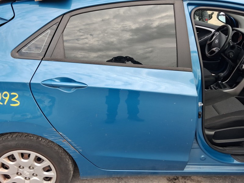 Recambio de puerta trasera derecha para hyundai i30 (gd) 1.4 crdi referencia OEM IAM 77004A5010 ROZADA 