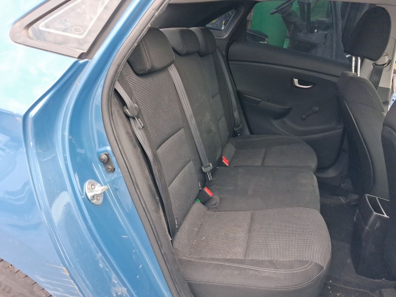 Recambio de asientos traseros para hyundai i30 (gd) 1.4 crdi referencia OEM IAM   