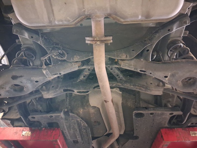 Recambio de puente trasero para mazda 3 (bm, bn) 2.2 d referencia OEM IAM B45C2880XA  