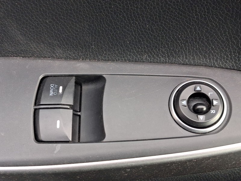 Recambio de mando elevalunas delantero izquierdo para hyundai i30 (gd) 1.4 crdi referencia OEM IAM 93571A6020 C/ MANDO RETROVISO