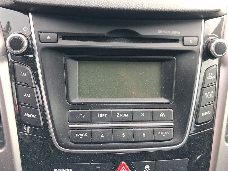 Recambio de sistema audio / radio cd para hyundai i30 (gd) 1.4 crdi referencia OEM IAM   