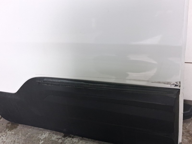 Recambio de puerta lateral corredera derecha para peugeot rifter 1.5 bluehdi 100 referencia OEM IAM 9820425380 TOCADA TOCADA