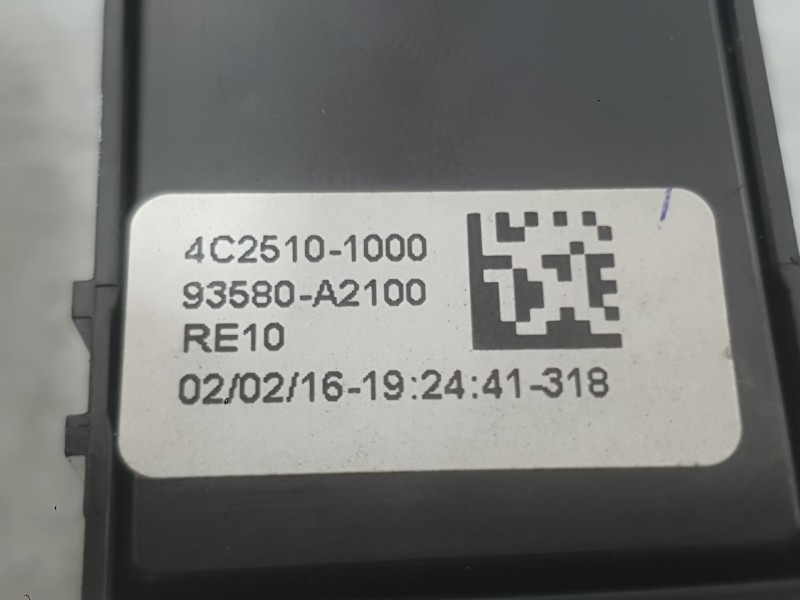 Recambio de mando elevalunas delantero derecho para kia cee´d (jd) 1.6 crdi 136 referencia OEM IAM 93580A2100  