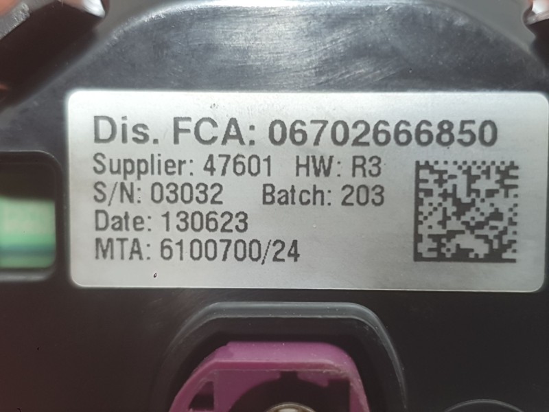 Recambio de pantalla multifuncion para maserati grecale modena mild hybrid q4 referencia OEM IAM 06702666850  610070024