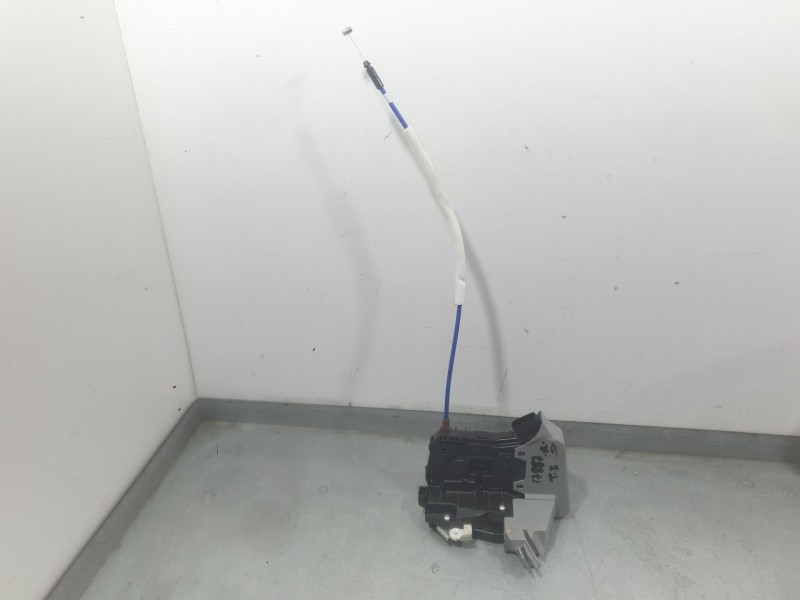 Recambio de cerradura puerta trasera izquierda para kia sportage v (nq5) 1.6 t-gdi referencia OEM IAM 81410R2000  