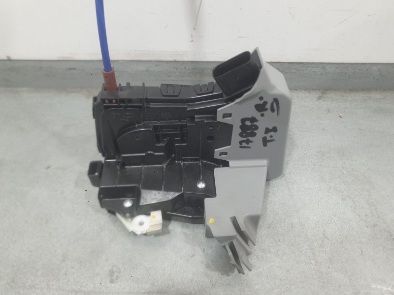 Recambio de cerradura puerta trasera izquierda para kia sportage v (nq5) 1.6 t-gdi referencia OEM IAM 81410R2000  