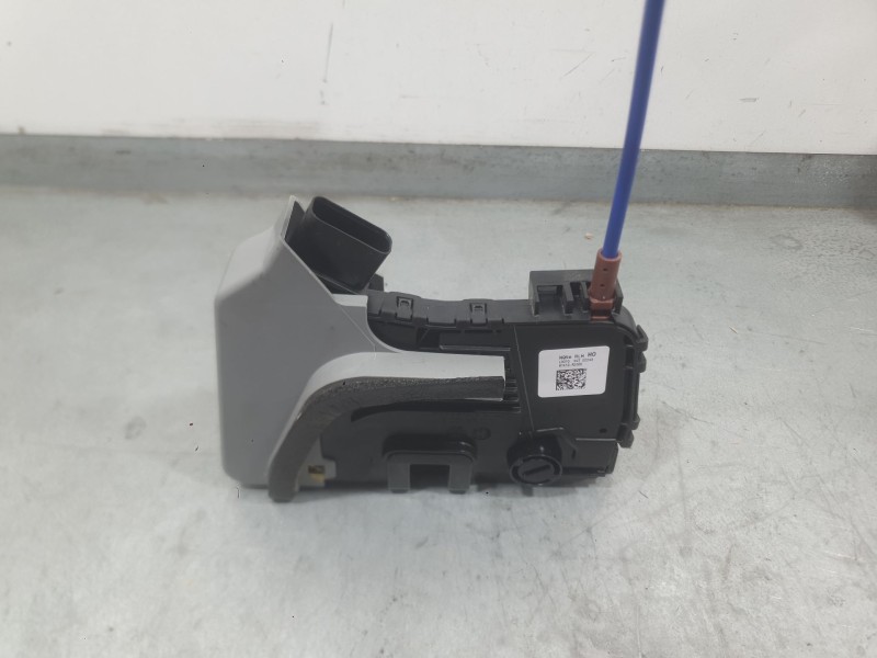 Recambio de cerradura puerta trasera izquierda para kia sportage v (nq5) 1.6 t-gdi referencia OEM IAM 81410R2000  